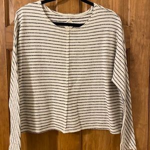 Billabong long sleeve cropped sweater
